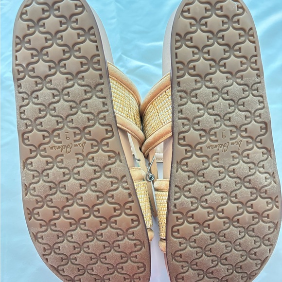Sam Edelman Rowan Footbed Sandal NEW (never worn) List Price $120 Sand Dune - Picture 5 of 5